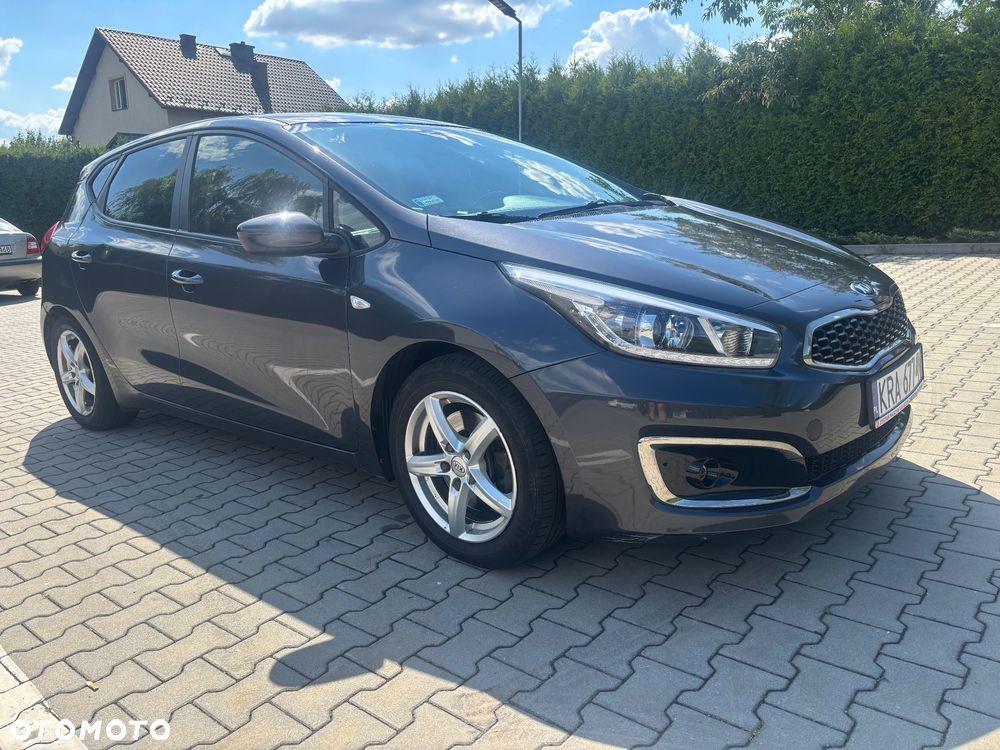 Kia Ceed - 1