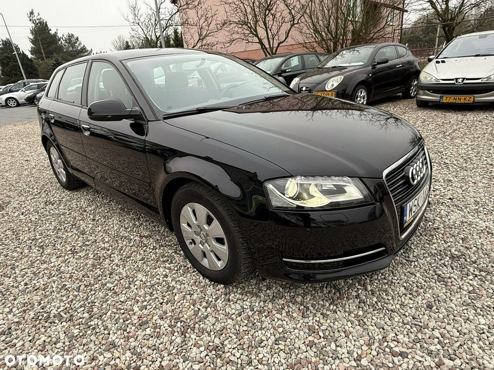 Audi A3 Sportback - 3