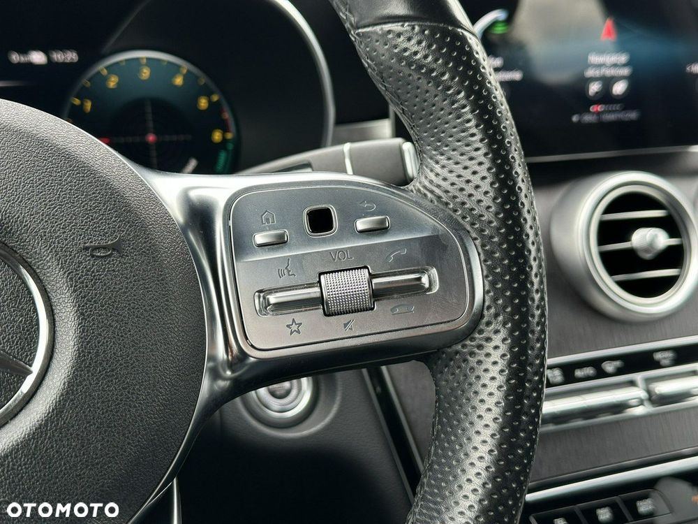 Mercedes-Benz GLC - 34