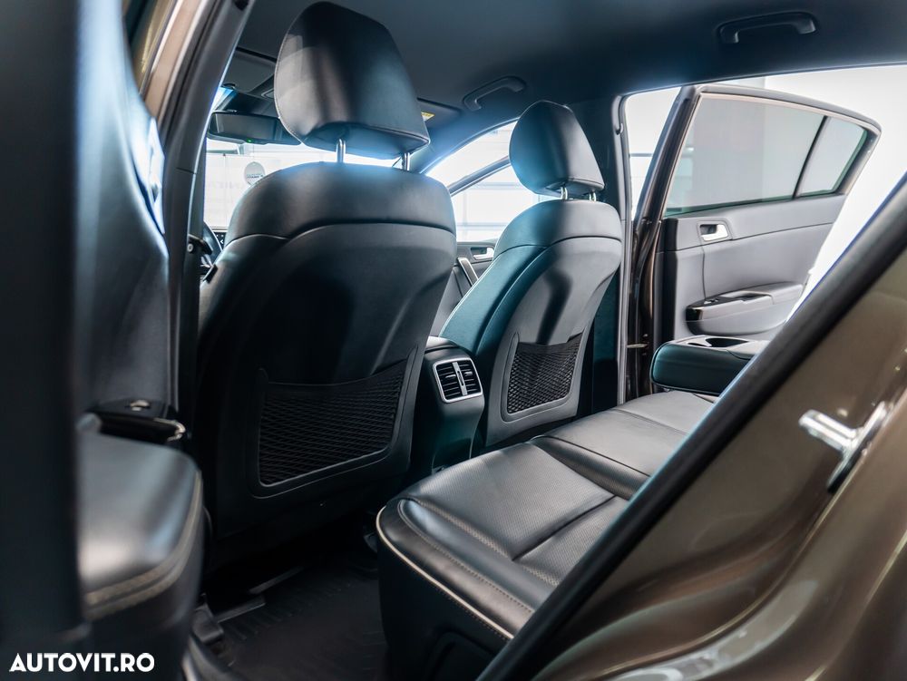 Kia Sportage 1.6 T-GDI 7DCT 4x4 GT Line - 32