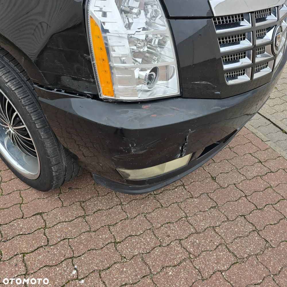Cadillac Escalade - 10