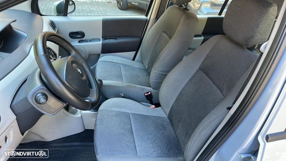 Renault Modus 1.2 Pack - 11