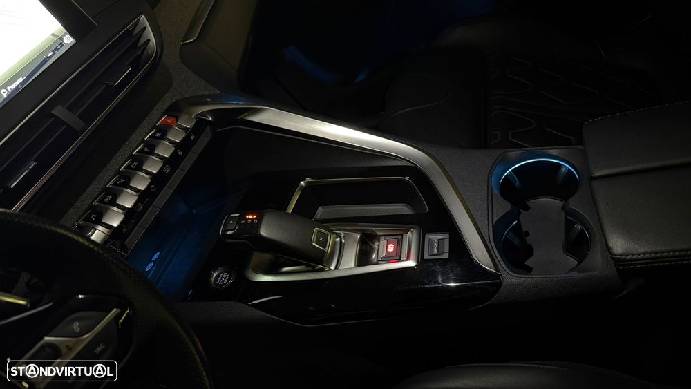 Peugeot 5008 1.5 BlueHDi GT Line J19 EAT8 - 28