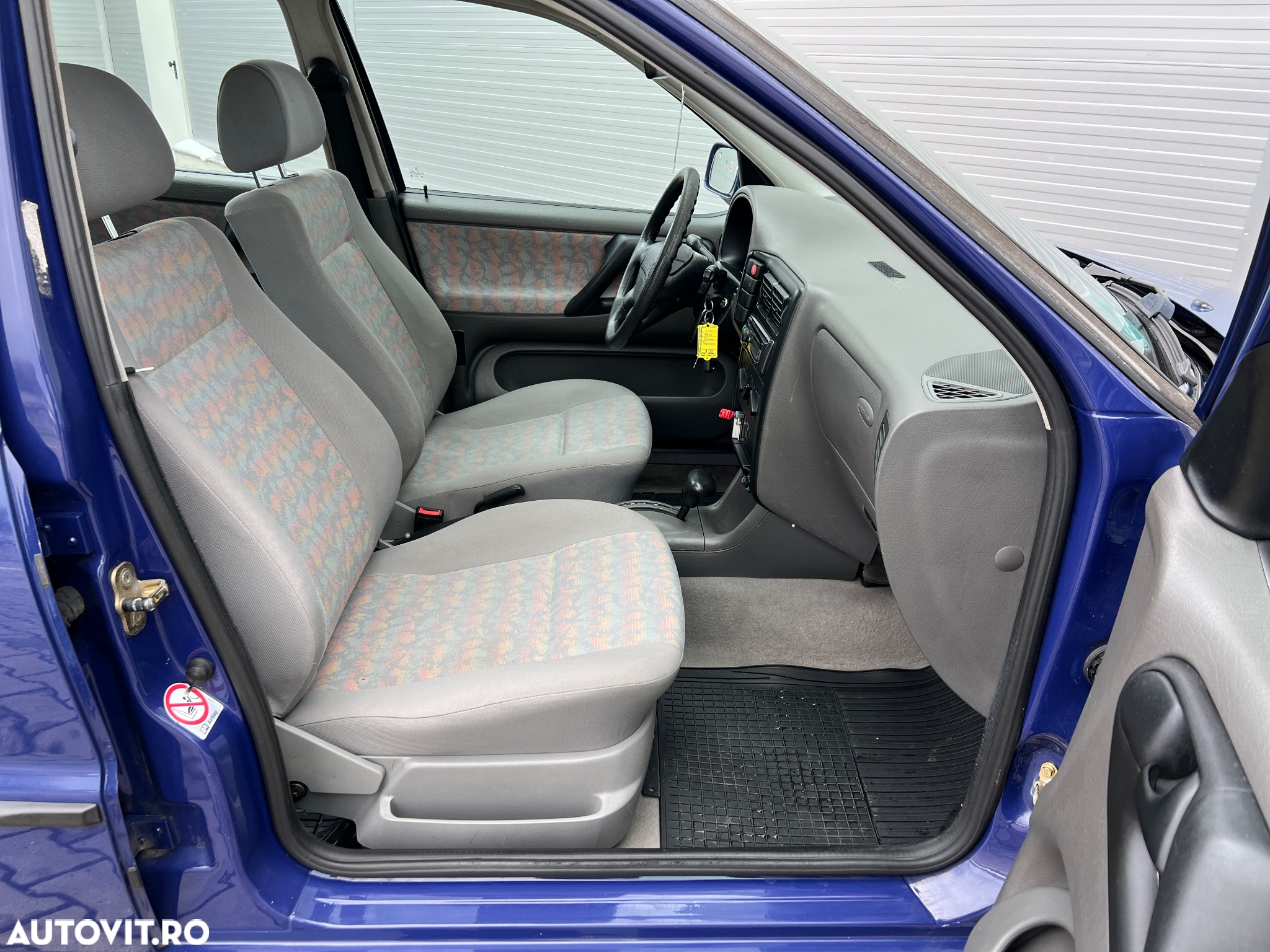 Volkswagen Polo - 10