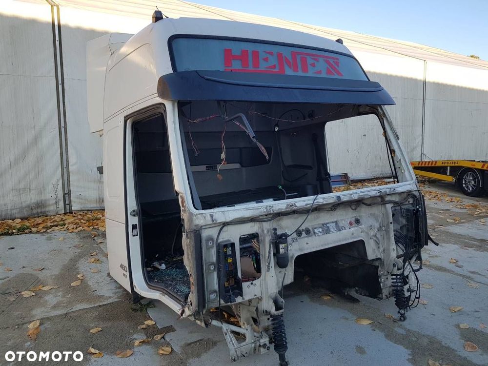 KABINA ĆWIARTKA PRAWA  VOLVO FH 2005 - 2022 460 - 1