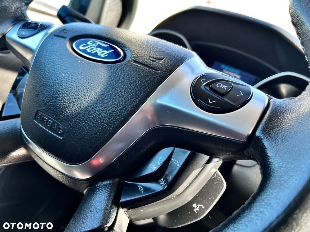 Ford Focus 1.0 EcoBoost Titanium - 28