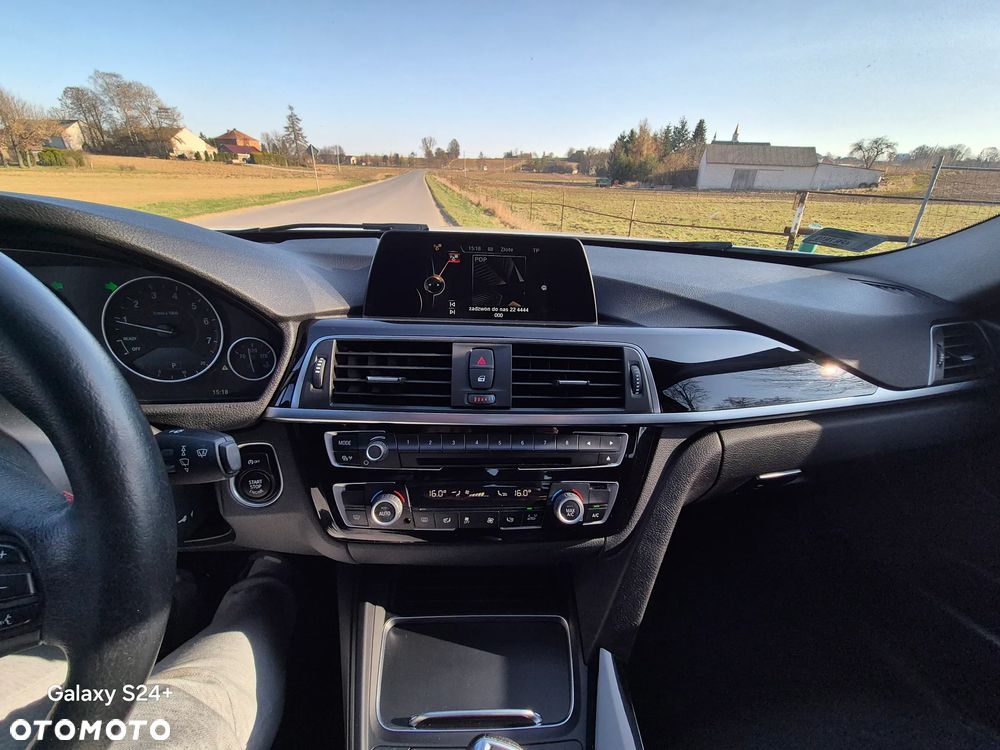 BMW Seria 3 318i Sport Line - 11