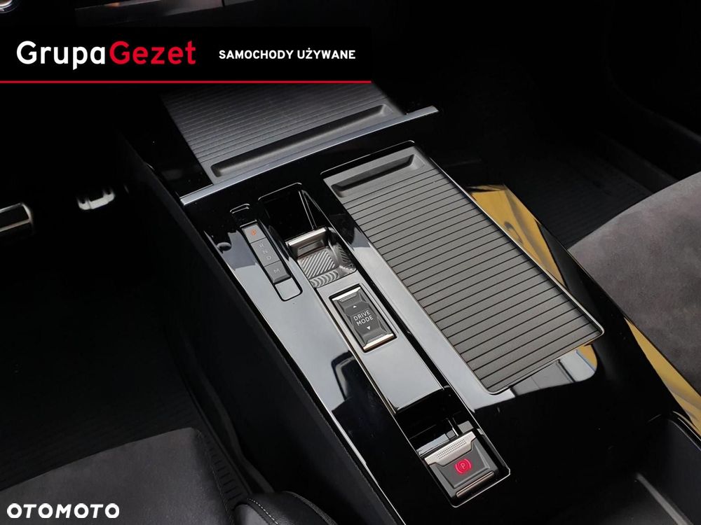 Opel Astra 1.2 T GS S&S - 9