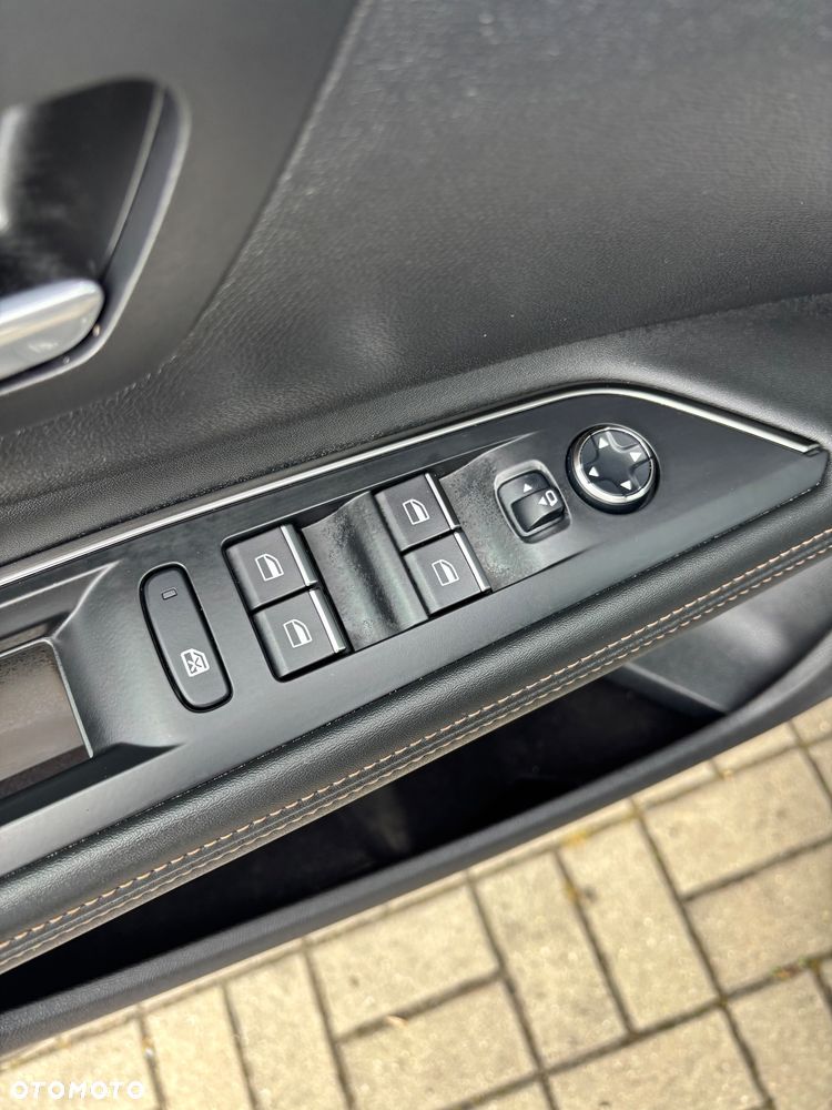 Peugeot 5008 1.2 PureTech GT S&S - 9