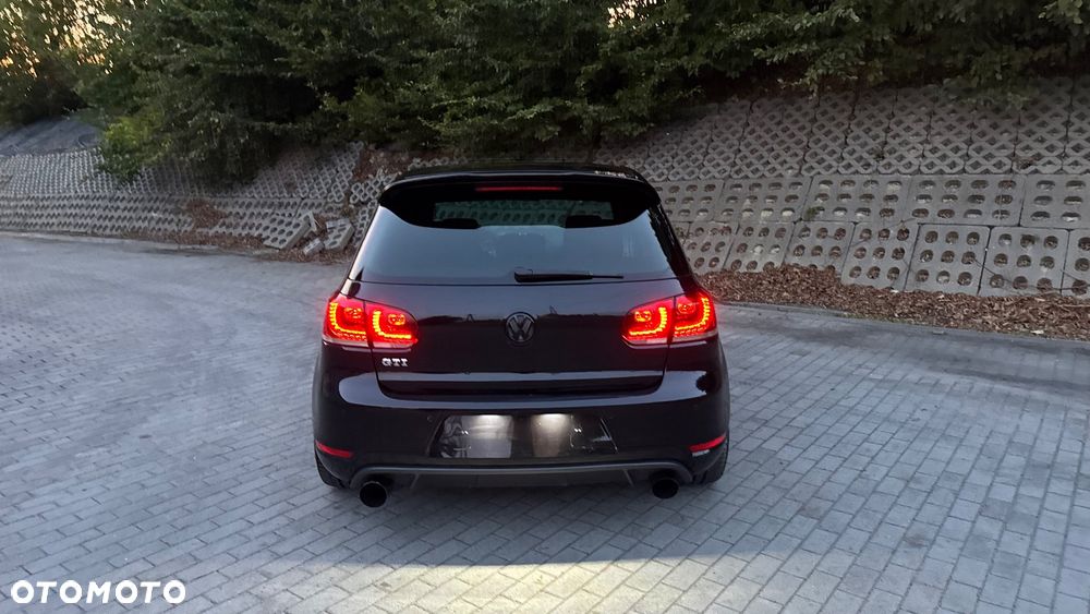 Volkswagen Golf ver-2-0-gti - 2