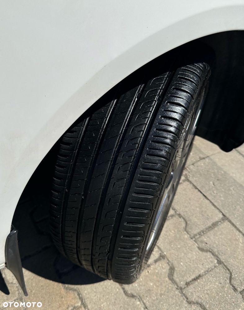 Skoda Fabia 1.2 TSI Style - 14
