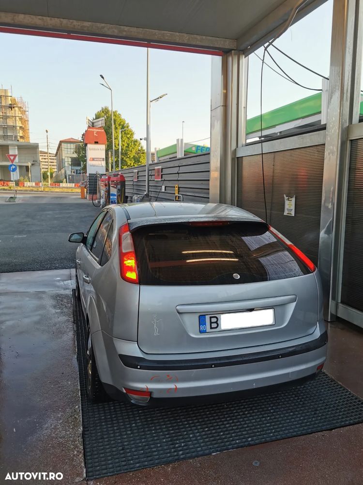 Ford Focus 2.0 TDCI Ghia - 2