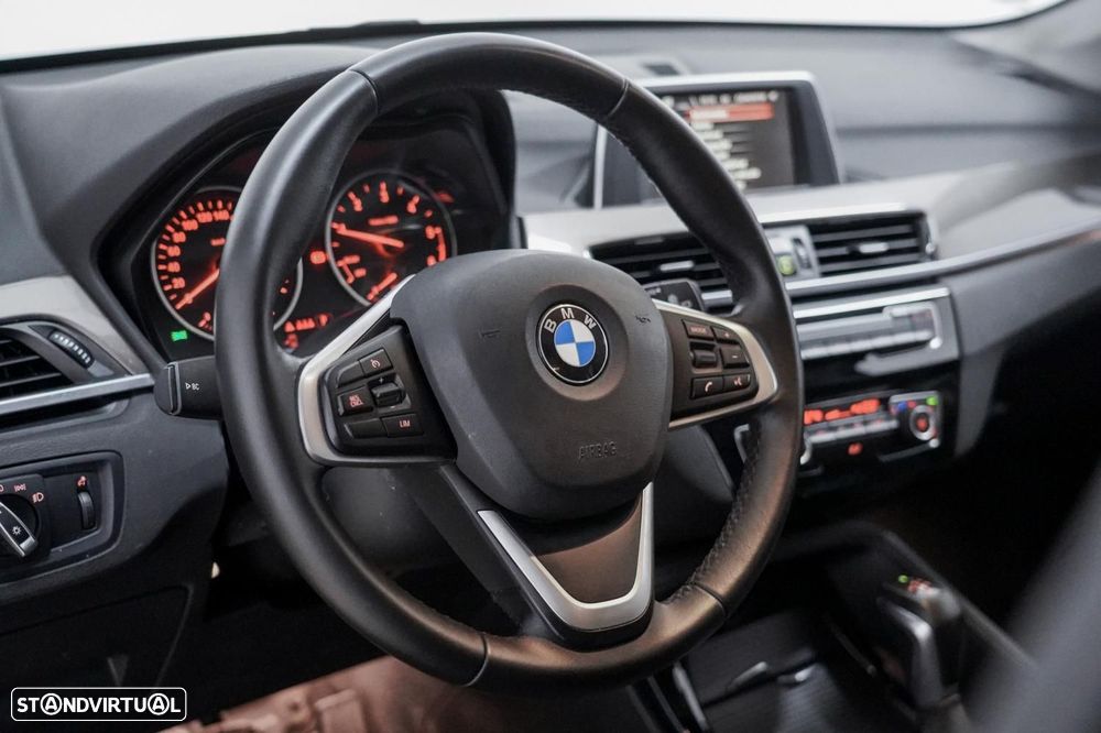 BMW X1 18 d sDrive Auto - 8