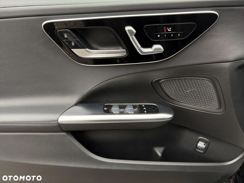 Mercedes-Benz Klasa C 200 mHEV AMG - 10