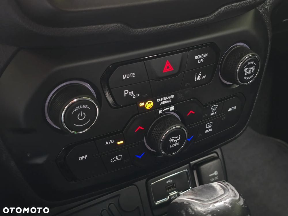Jeep Renegade 1.3 T-GDI Automatik Limited - 32
