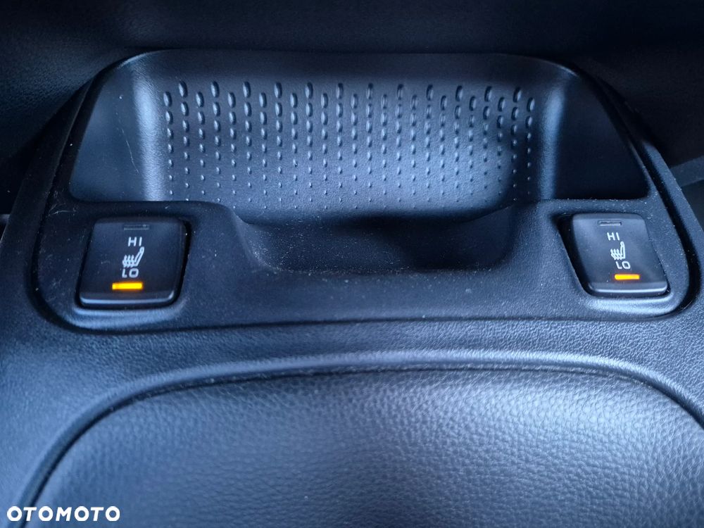 Suzuki Swace 1.8 Hybrid Premium Plus CVT - 16