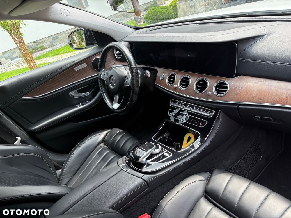 Mercedes-Benz Klasa E 220 d 9G-TRONIC AMG Line - 12