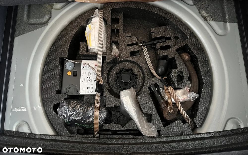 Volkswagen Golf Plus 1.2 TSI Style - 26