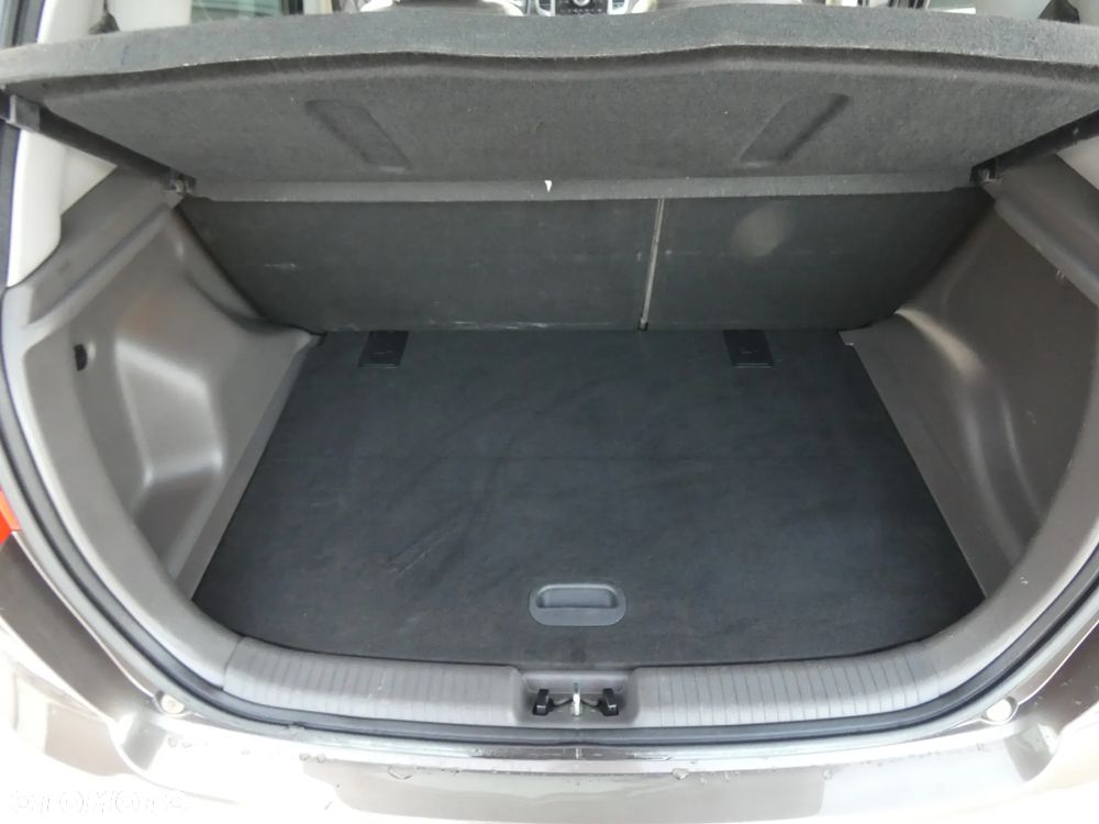 Kia Venga 1.6 CVVT Dream Team Edition - 34