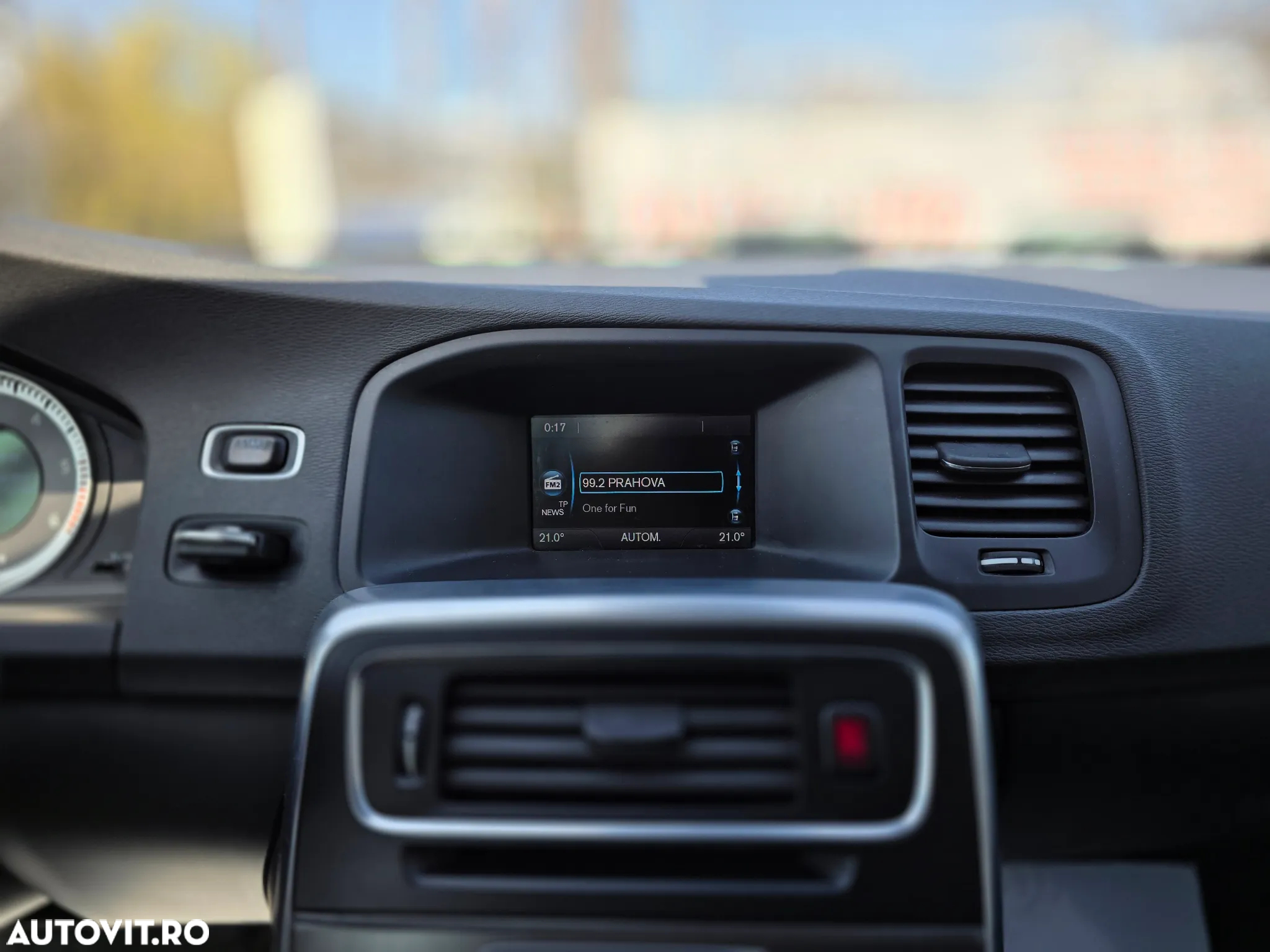 Volvo S60 D2 Momentum - 13