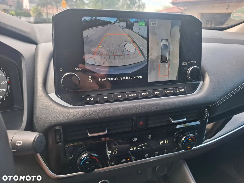 Nissan Qashqai 1.3 DIG-T N-Connecta DCT - 12