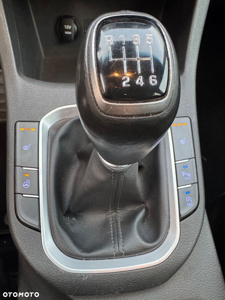 Hyundai i30 1.4 YES - 22