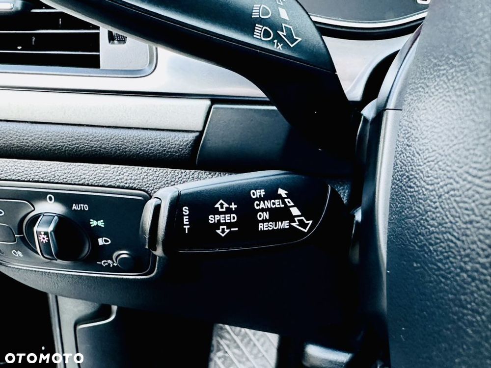 Audi A6 Avant 2.0 TDI Ultra S tronic - 39