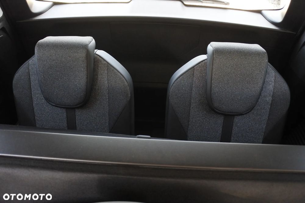 Peugeot 5008 PureTech 130 EAT8 Stop & Start Allure Pack - 13