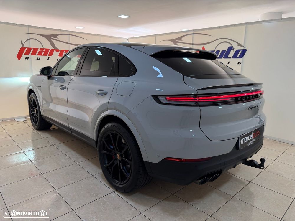 Porsche Cayenne Coupé S E-Hybrid - 10