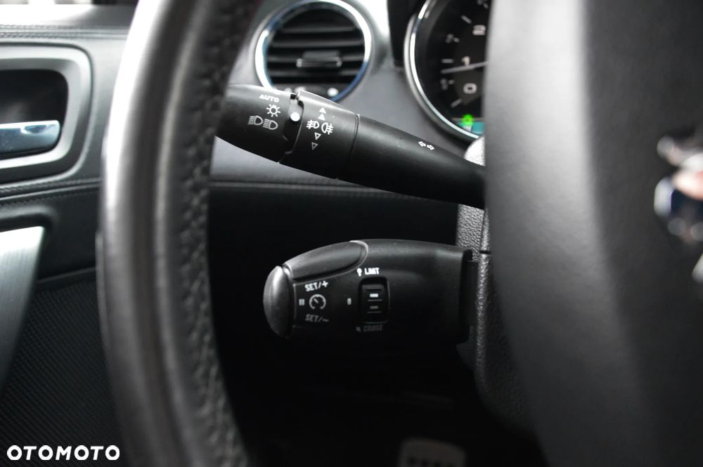 Peugeot RCZ 1.6 200 THP Onyx - 30
