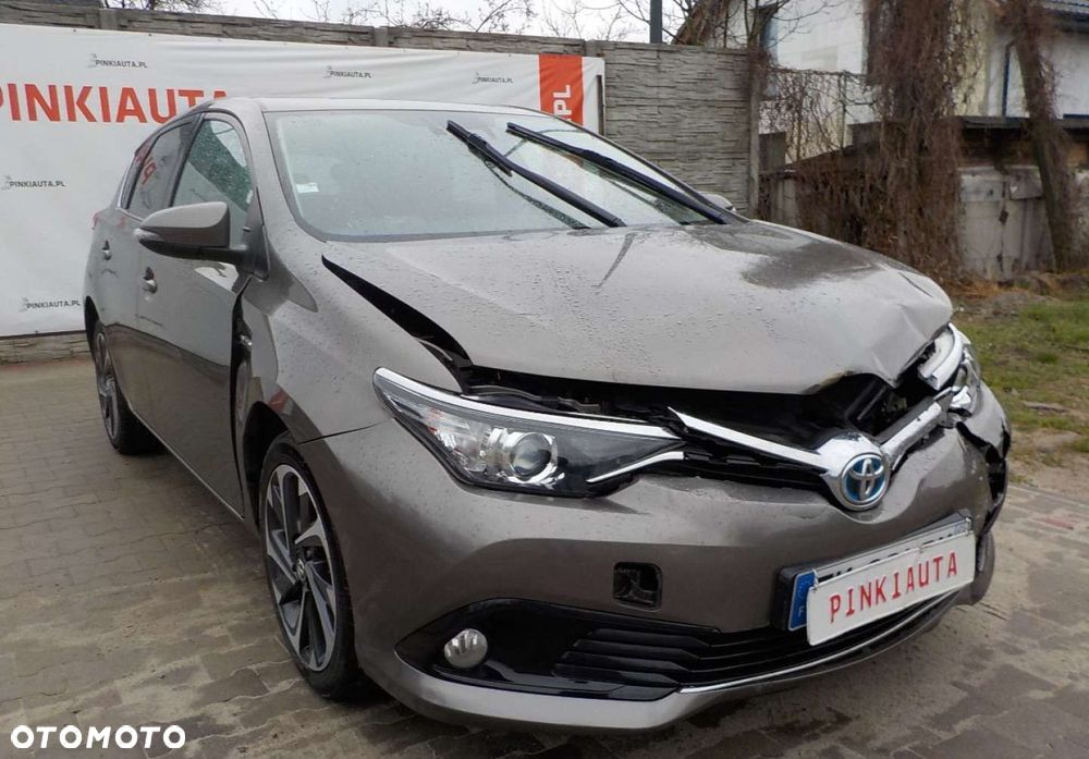 Toyota Auris - 1