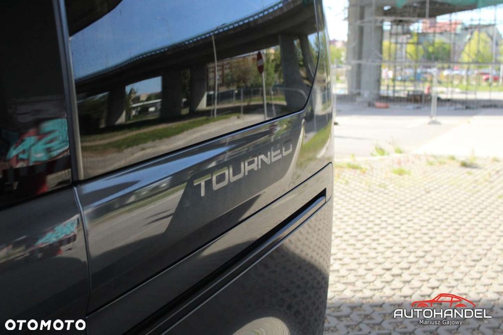 Ford Tourneo Custom - 30