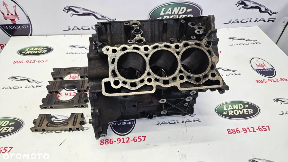 Jaguar XJ 351 3.0D 306DT V6 DIESEL Blok silnika 9X2Q6015CC - 1