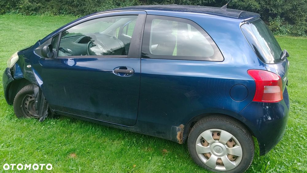 Toyota Yaris 1.0 Luna A/C - 8