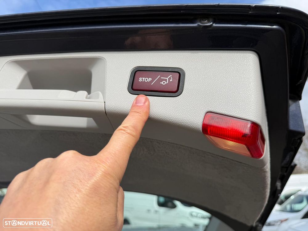 Mercedes-Benz E 350 BlueTEC Avantgarde 4-Matic - 38