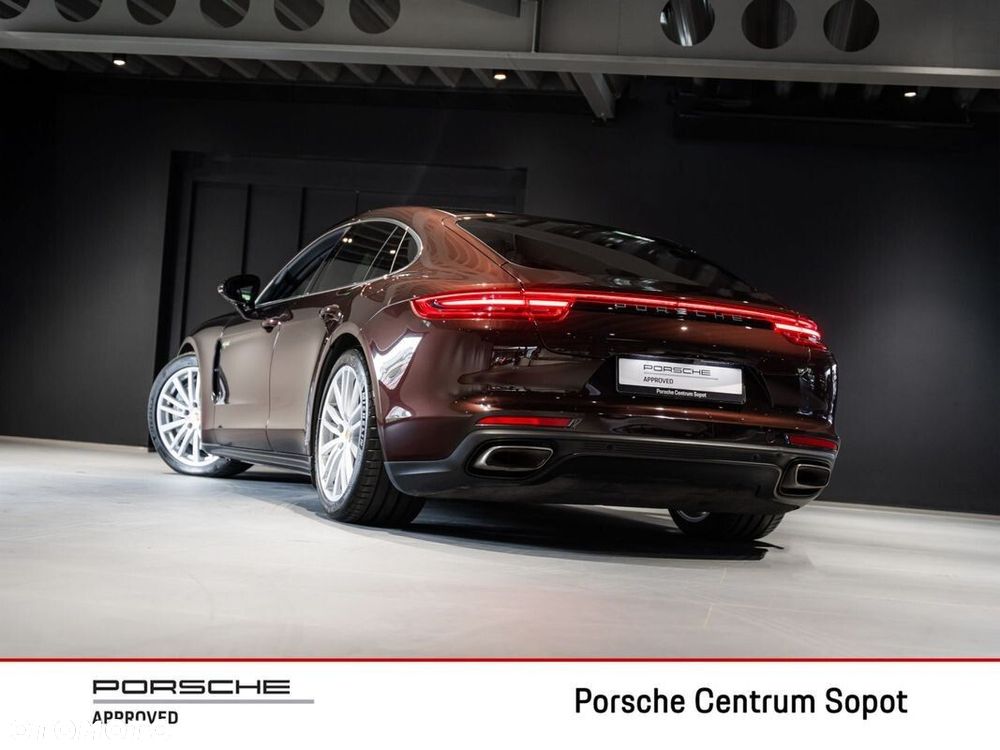 Porsche Panamera 4 E-Hybrid 10 Years Edition - 14