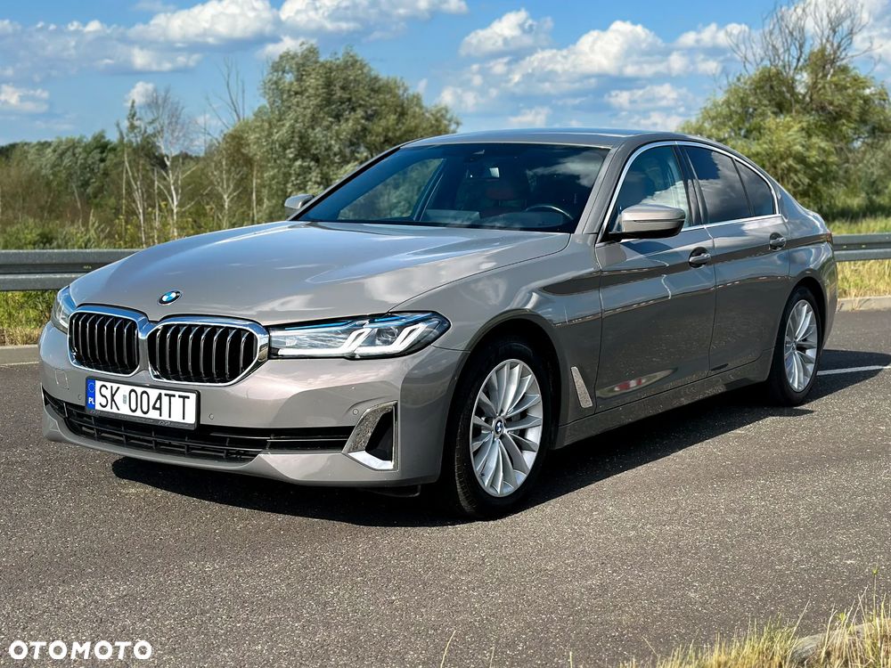 BMW Seria 5 530i xDrive mHEV Luxury Line - 13