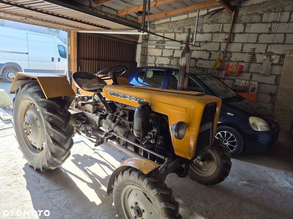 Ursus C330 - 1