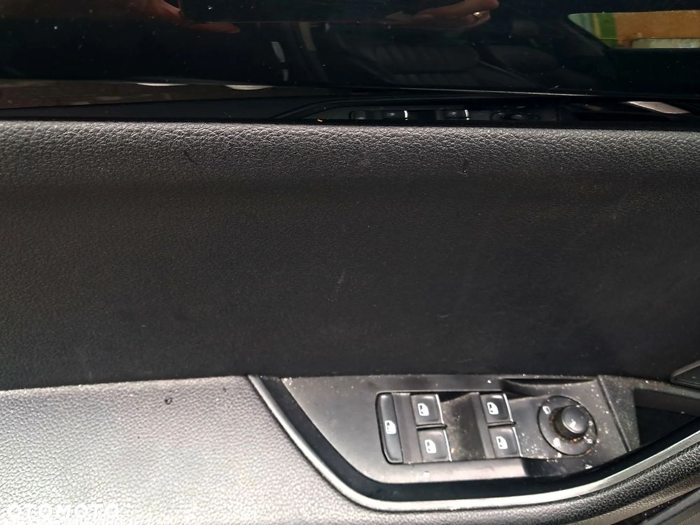 Skoda Superb 2.0 TDI L&K DSG - 4