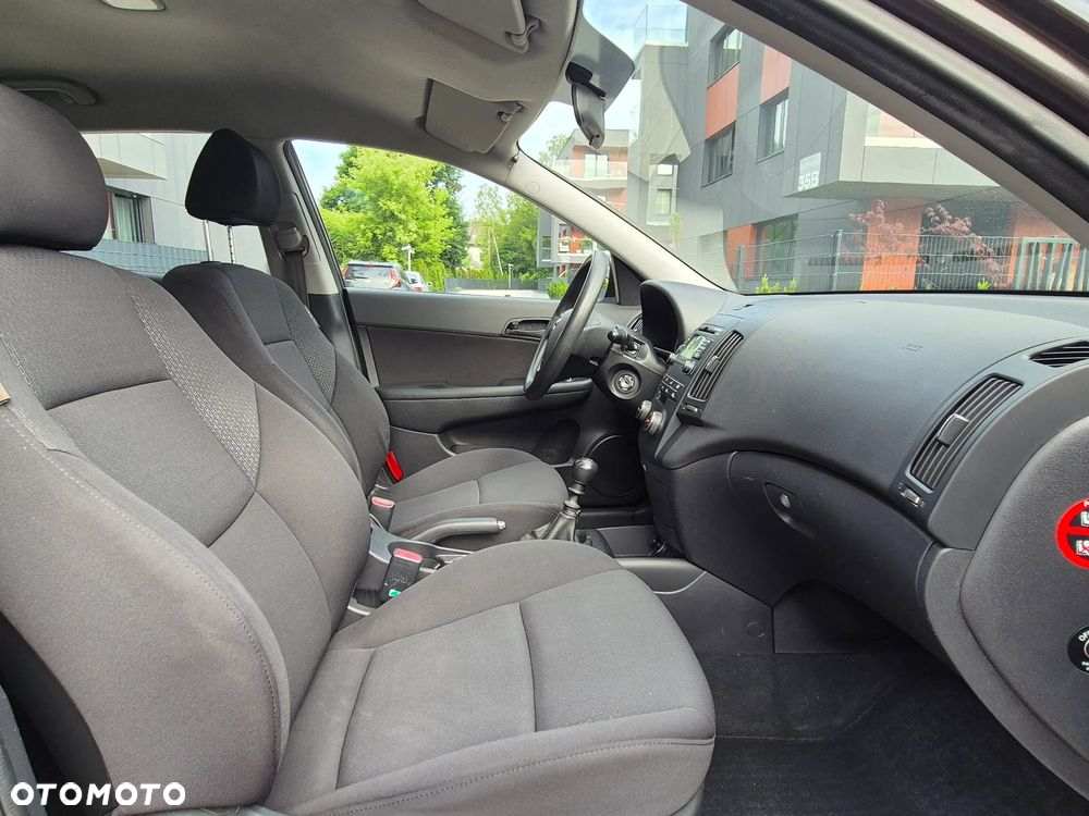 Hyundai i30 1.4 Comfort - 8