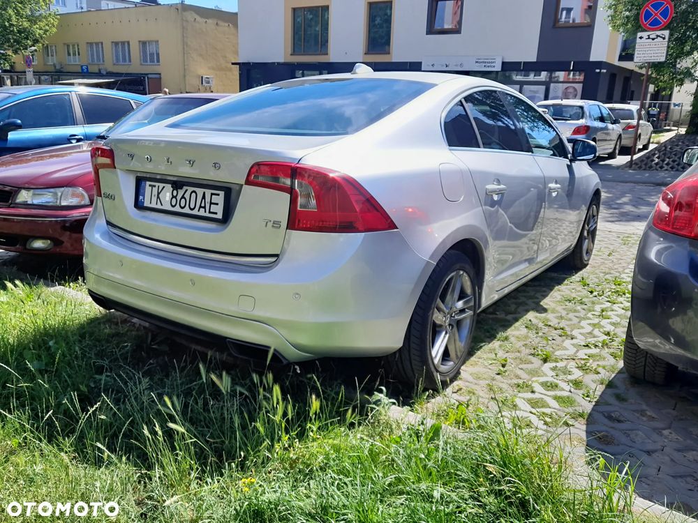 Volvo S60 2.5 T5 - 4