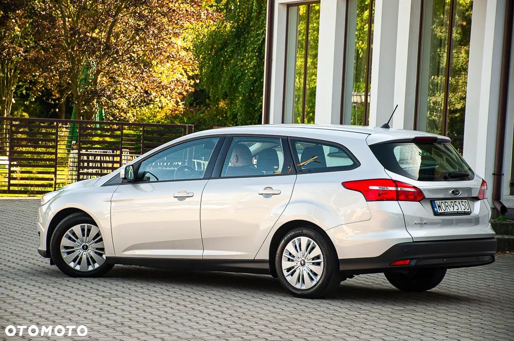 Ford Focus - 11