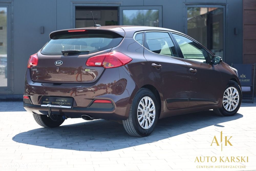 Kia Ceed - 4