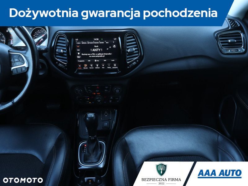 Jeep Compass - 10