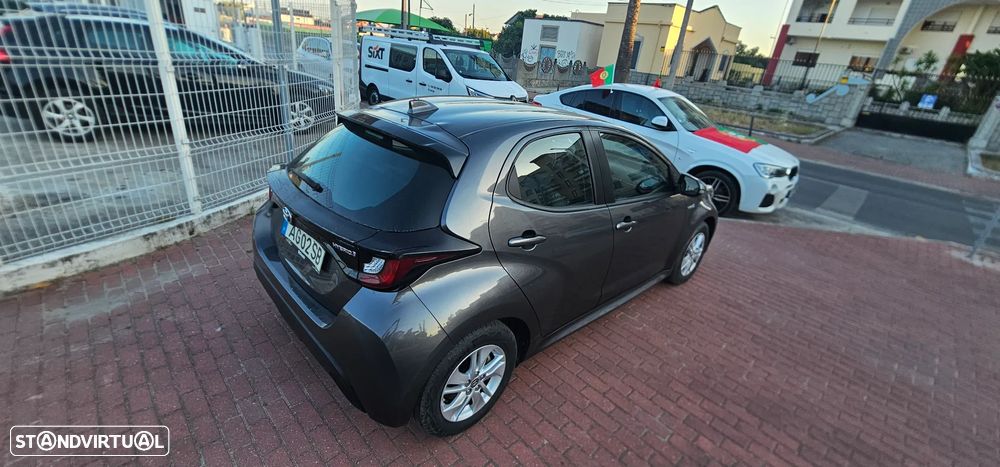 Toyota Yaris 1.5 HDF Comfort Plus - 8