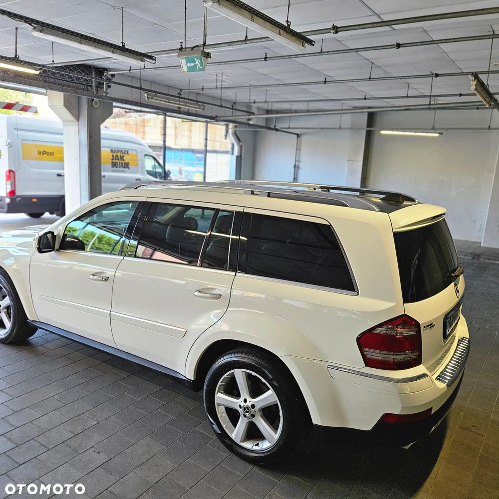 Mercedes-Benz GL - 5