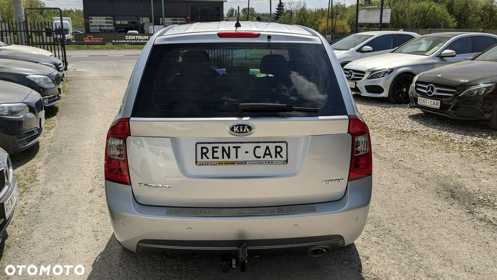 Kia Carens - 28