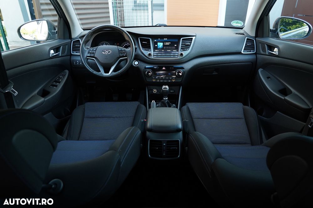 Hyundai Tucson 2.0 CRDI 4WD 6MT Premium - 5