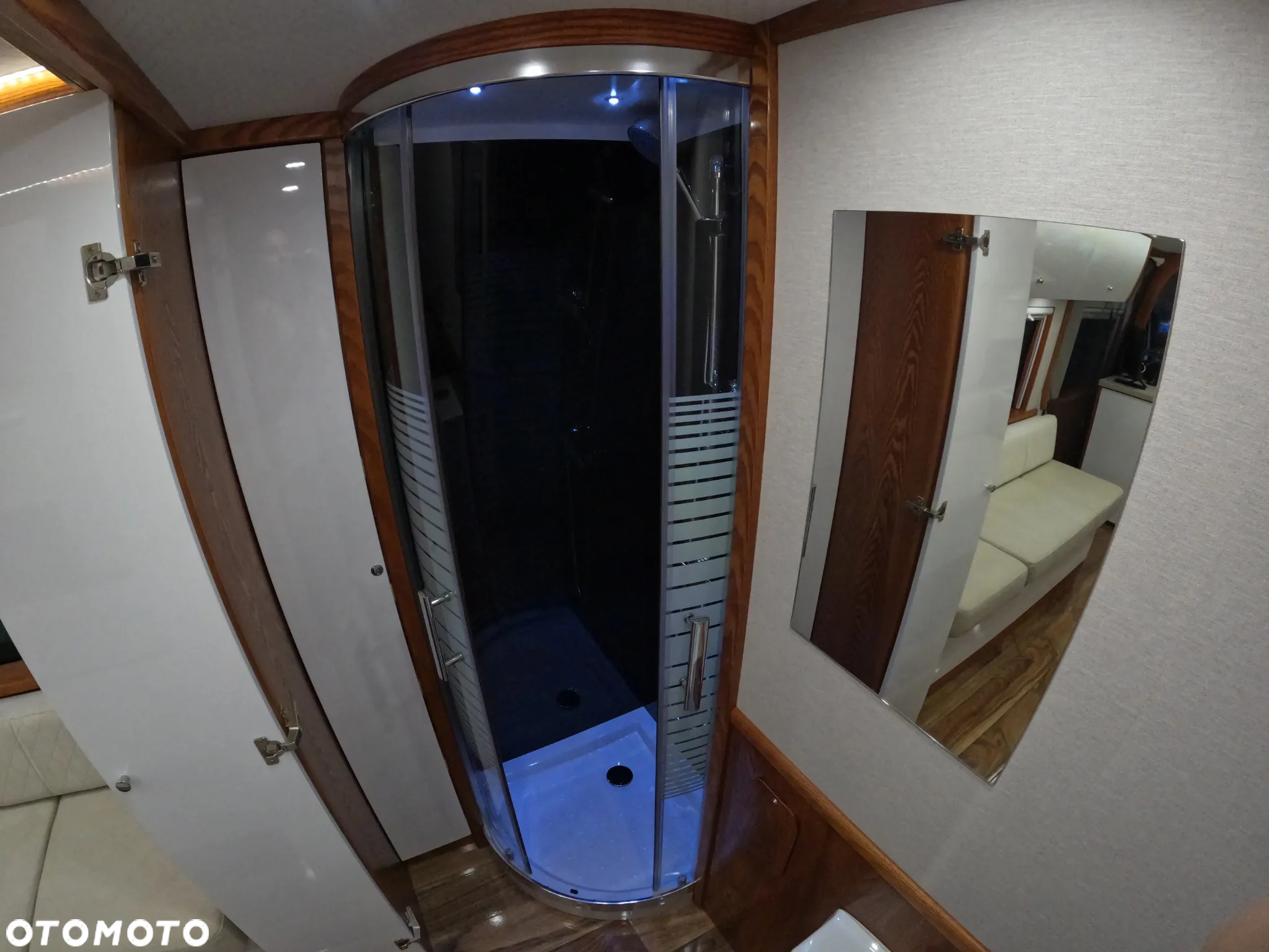 Mercedes-Benz Sprinter - 9