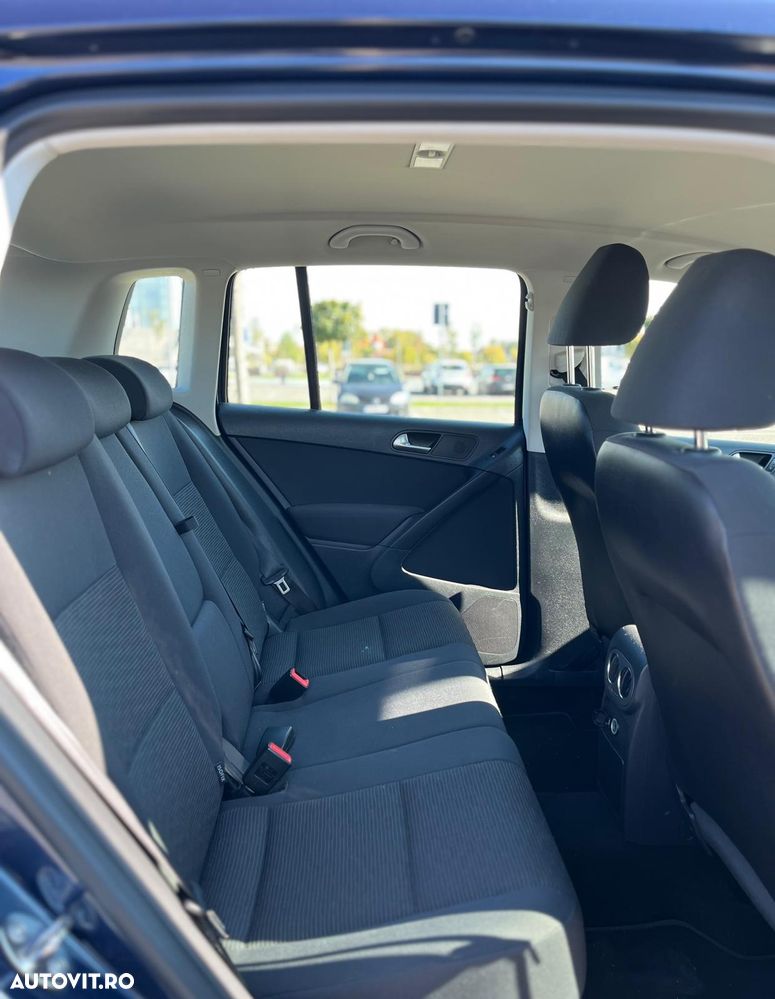 Volkswagen Tiguan - 11